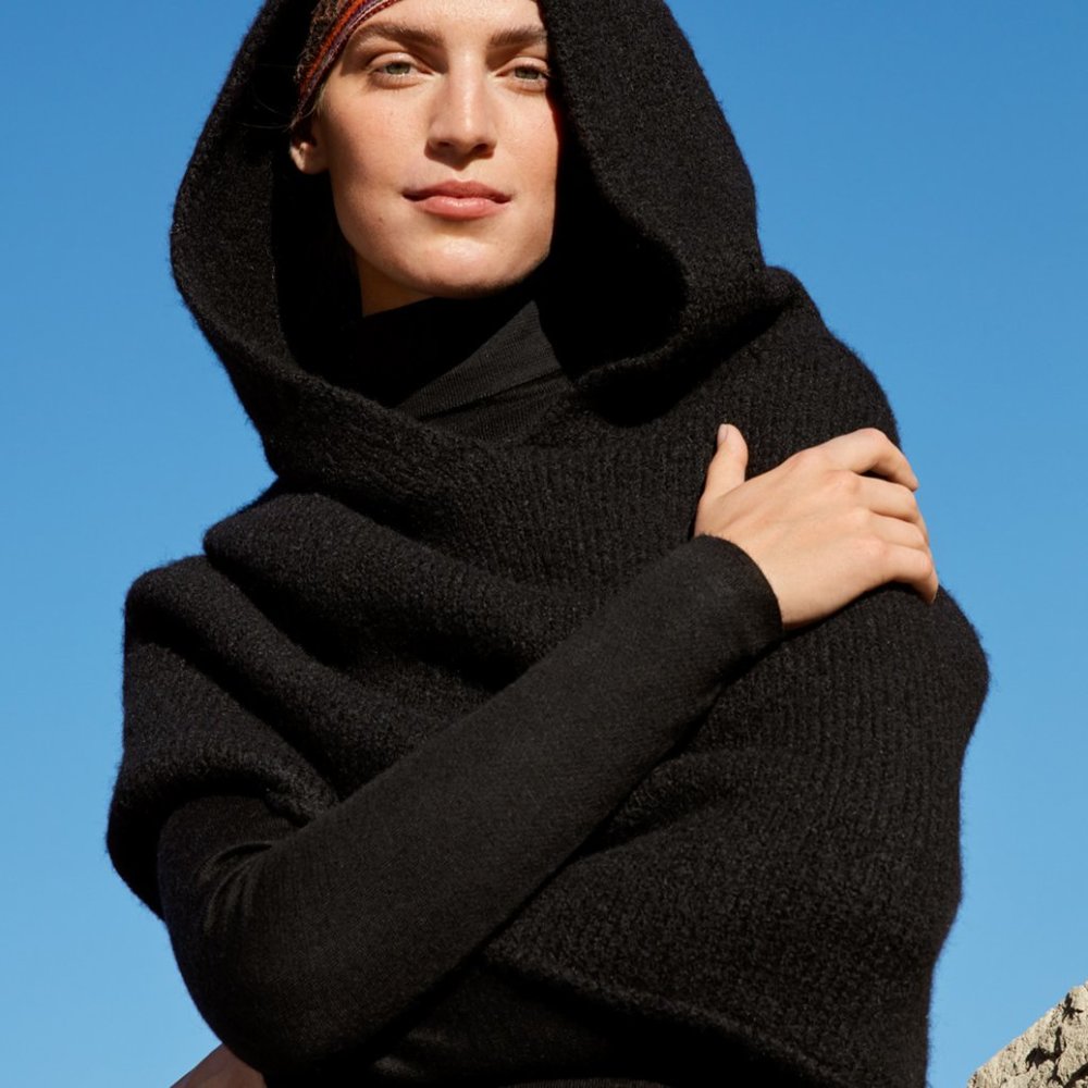 Peruvian Connection Hooded Tillamook Capelet Size S NWT